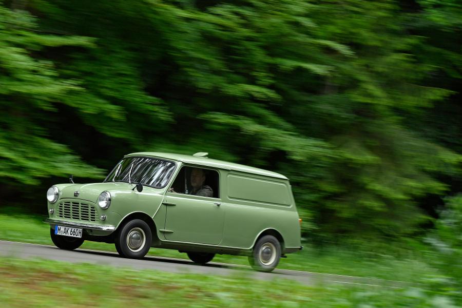  Austin Mini Van (ADO15) 1960 года  (фото 19 из 30)